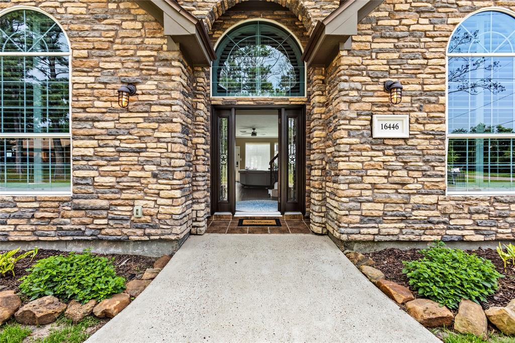 16446 Clear Water Circle