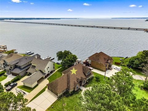 16446 Clear Water Circle Montgomery TX 77356