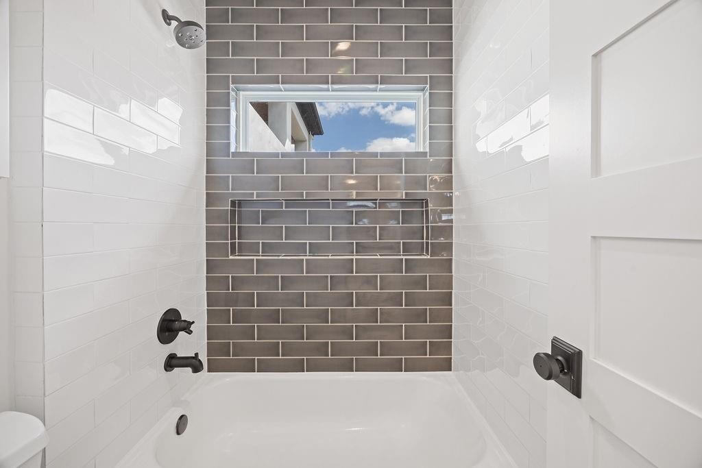 521 W 17th Street, Houston, Texas image 28