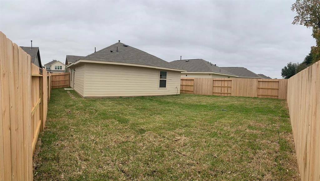 318 Riverwood Village Lane, Sealy, Texas image 24