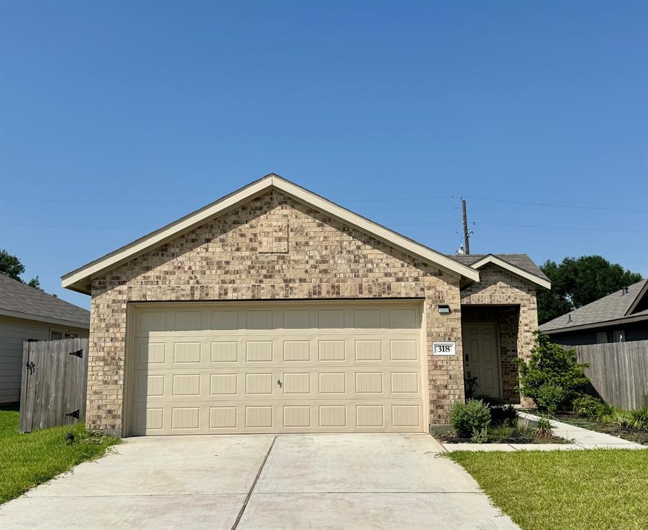 318 Riverwood Village Lane, Sealy, Texas image 1