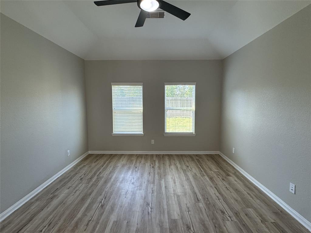 15064 Meadow Glen, Conroe, Texas image 10