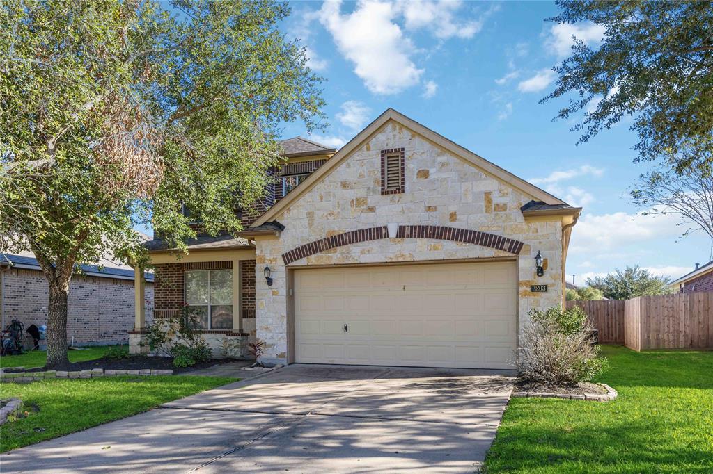 3203 Southern Knoll Lane, Pearland, Texas image 29