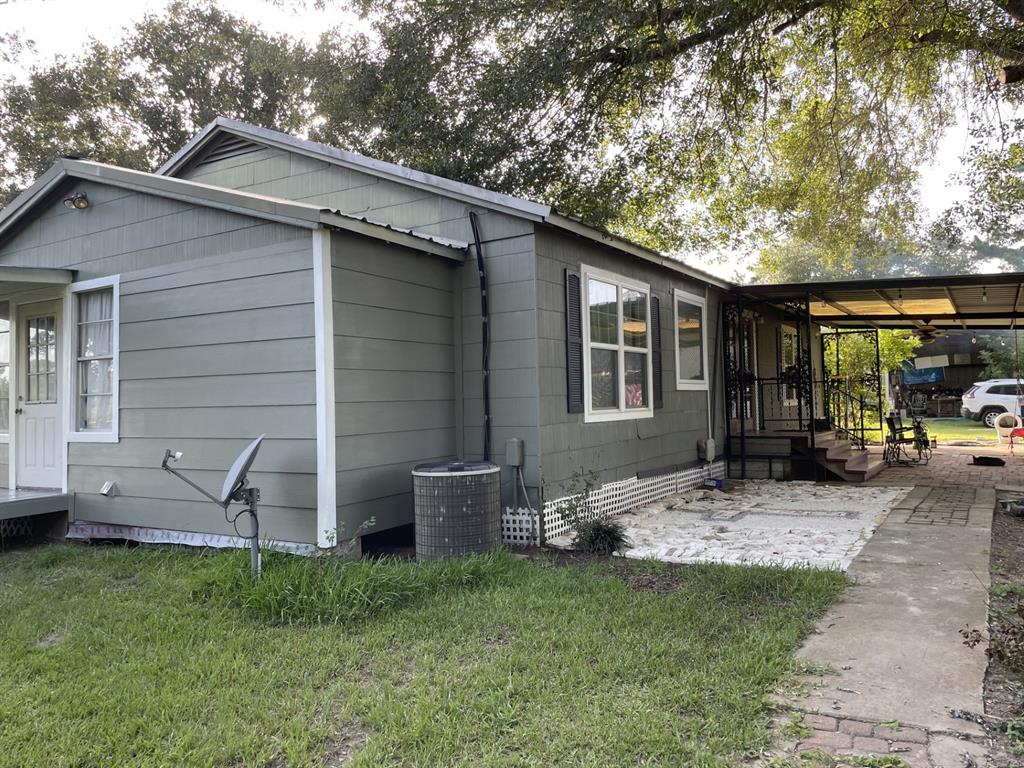 2104 State Highway 75 N