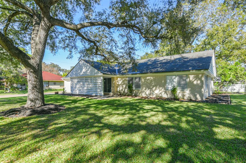 1703 Laurel Street, La Marque, Texas image 2