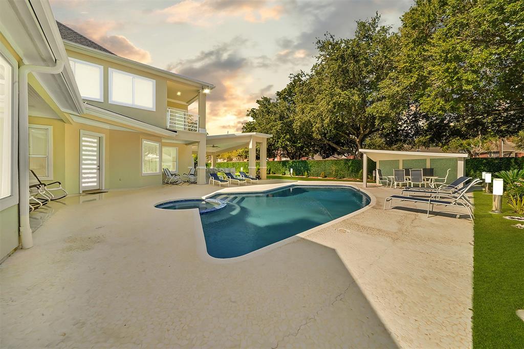 11 Harbor View Drive
