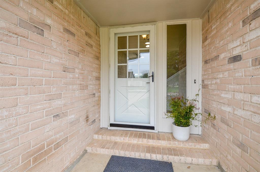 1902 Kings Arms Way, Katy, Texas image 4
