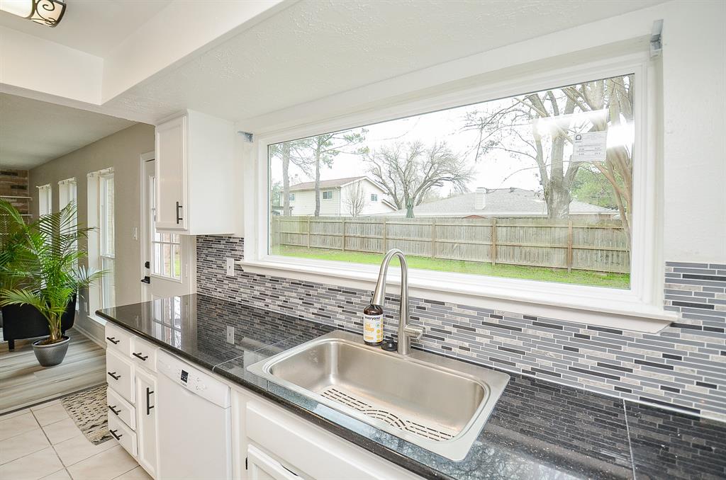 1902 Kings Arms Way, Katy, Texas image 15