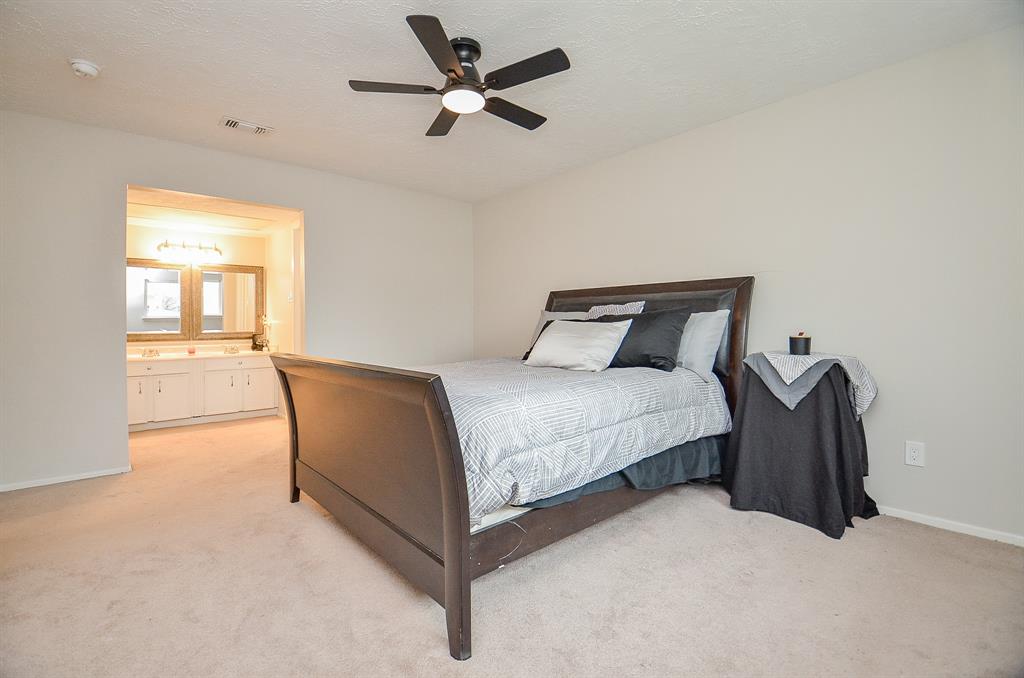 1902 Kings Arms Way, Katy, Texas image 18