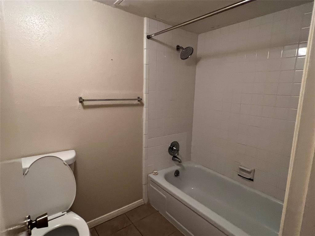 2100 Wilcrest Drive #106, Houston, Texas image 8