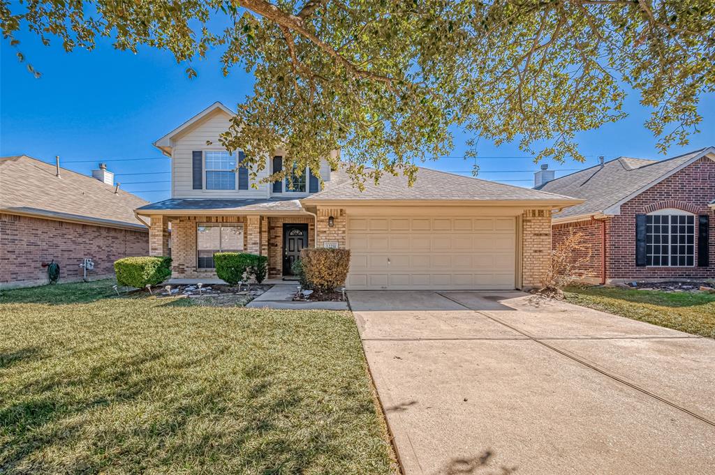 12211 Piney Bend Drive, Tomball, Texas image 2