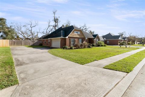 A home in Clute