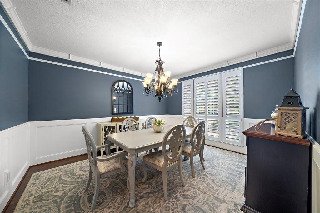 2018 Forest Garden Drive, Kingwood, Texas image 10