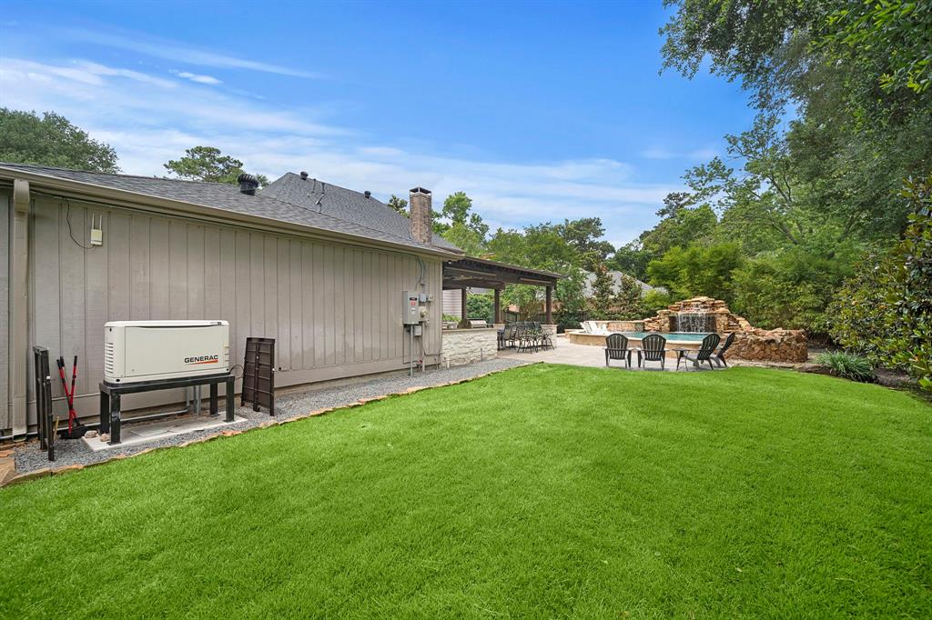 2018 Forest Garden Drive, Kingwood, Texas image 42