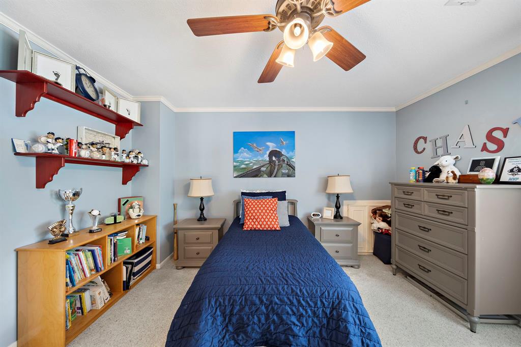2018 Forest Garden Drive, Kingwood, Texas image 30