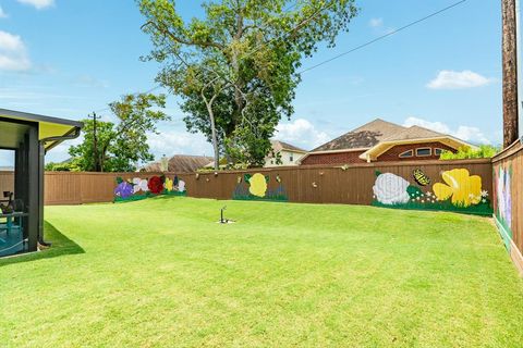 A home in Clute