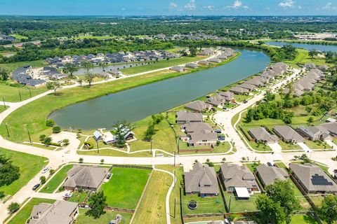 A home in Clute