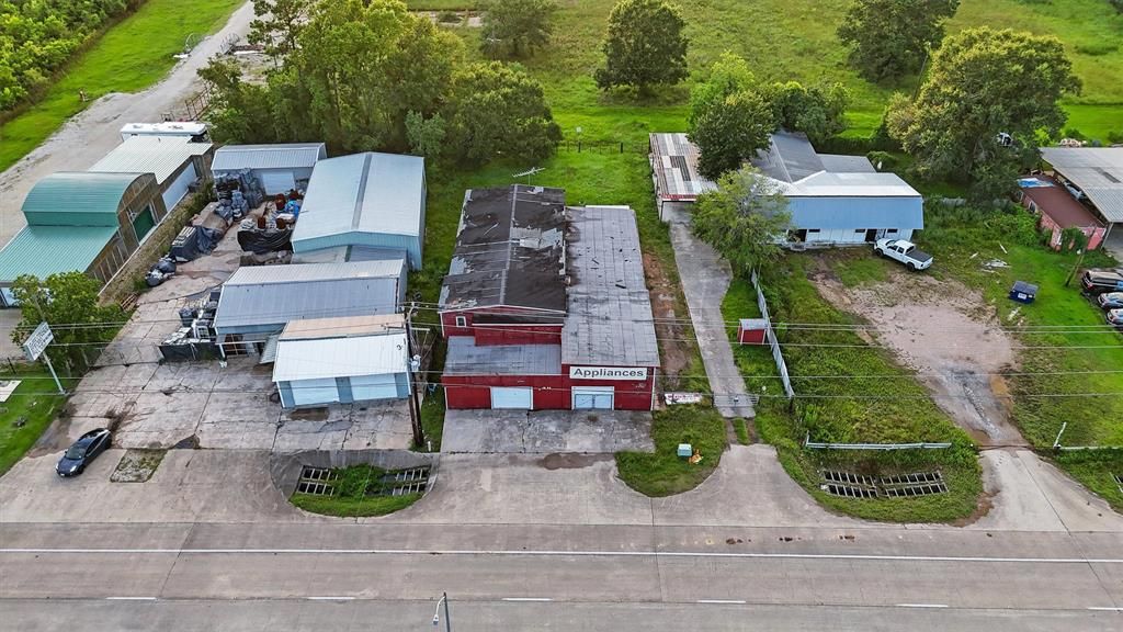 Photo of 18496 Us Highway 59, New Caney, TX 77357 (MLS # 87510058)