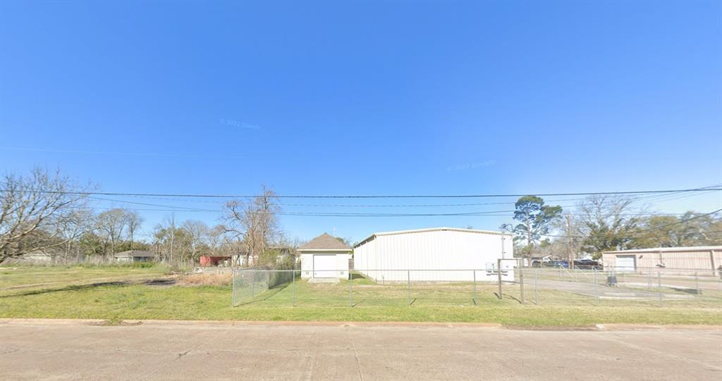 1313 Petroleum Street, La Marque, Texas image 2