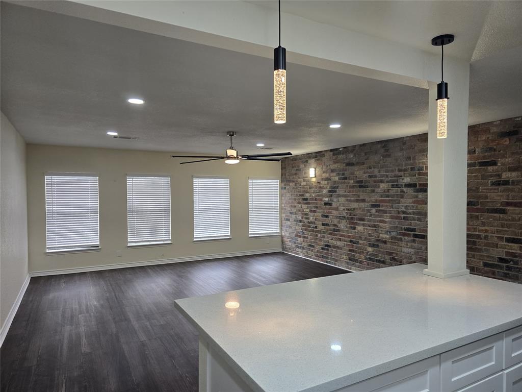 2014 17th Avenue N