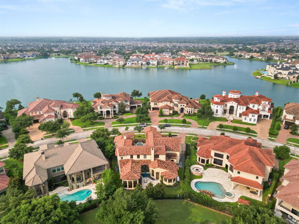 17 Miramar Heights Circles