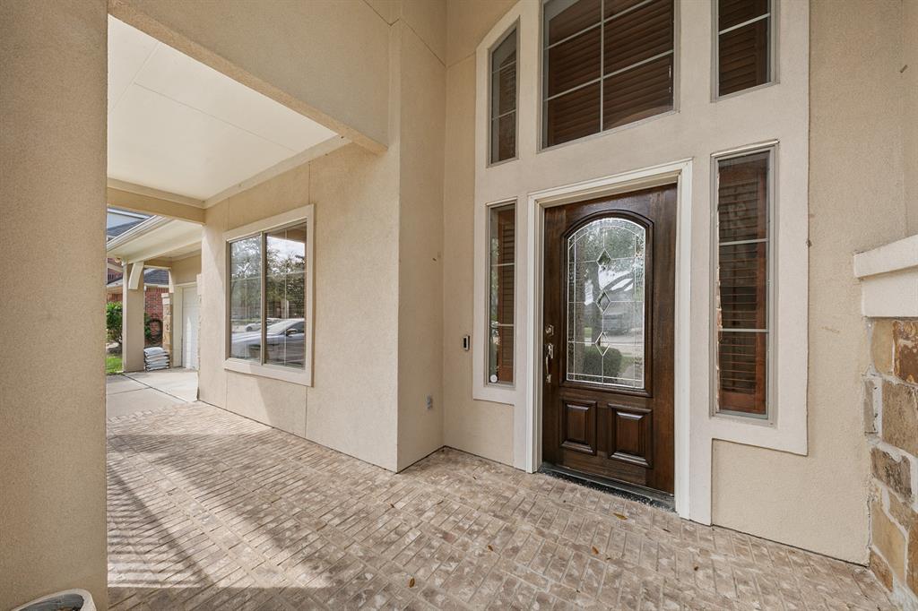 28502 Woodlark Drive, Katy, Texas image 8