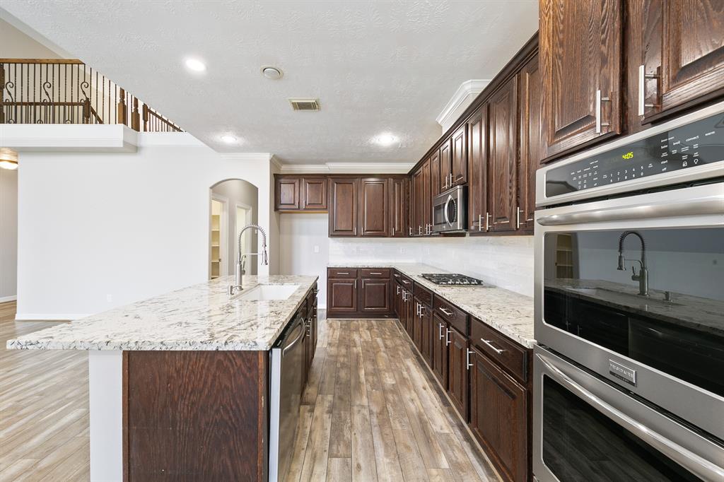 28502 Woodlark Drive, Katy, Texas image 21