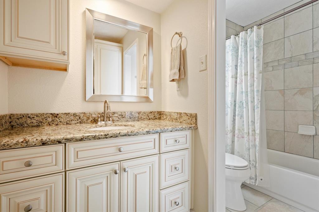 9814 Bayou Woods Drive, Baytown, Texas image 21