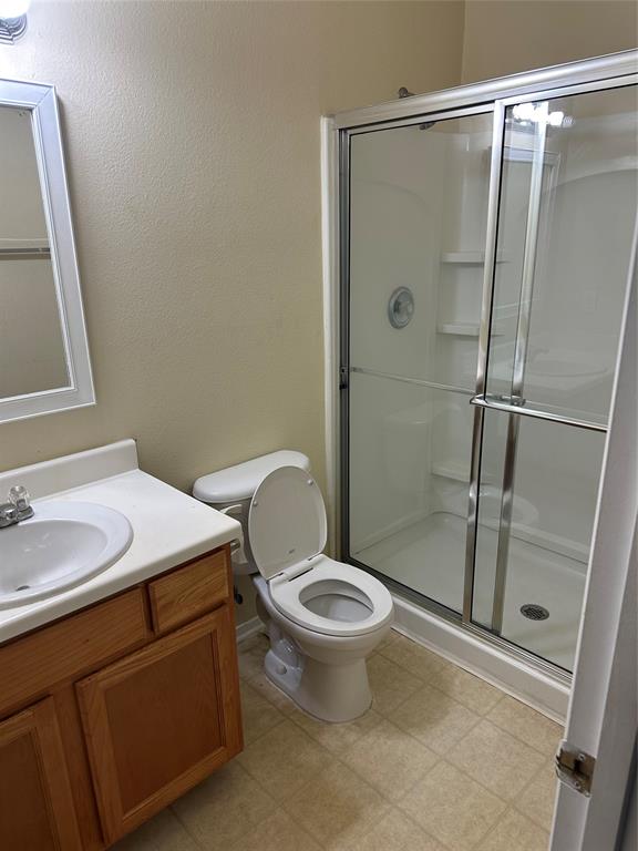 6410 Provident Green Drive, Katy, Texas image 8