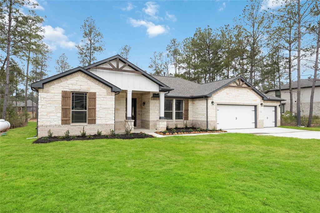 13328 Wichita Fall Trail Road, Conroe, Texas image 1