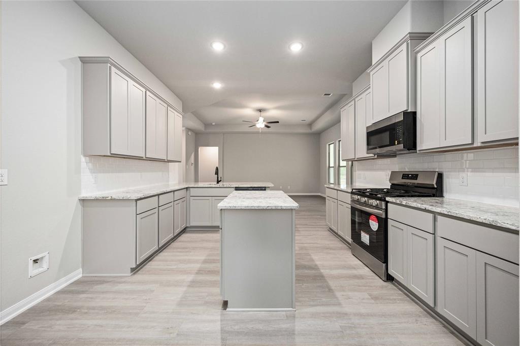 13328 Wichita Fall Trail Road, Conroe, Texas image 9