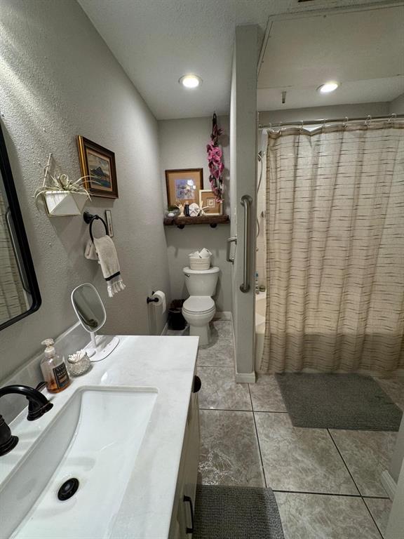2011 Spenwick Drive #511, Houston, Texas image 13