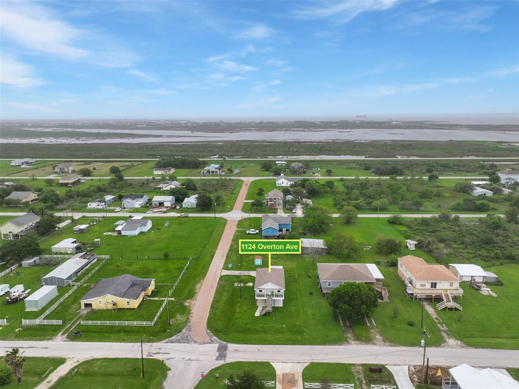 1124 Overton Avenue, Port Bolivar, Texas image 2