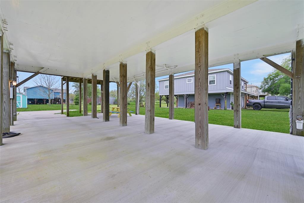 1124 Overton Avenue, Port Bolivar, Texas image 26