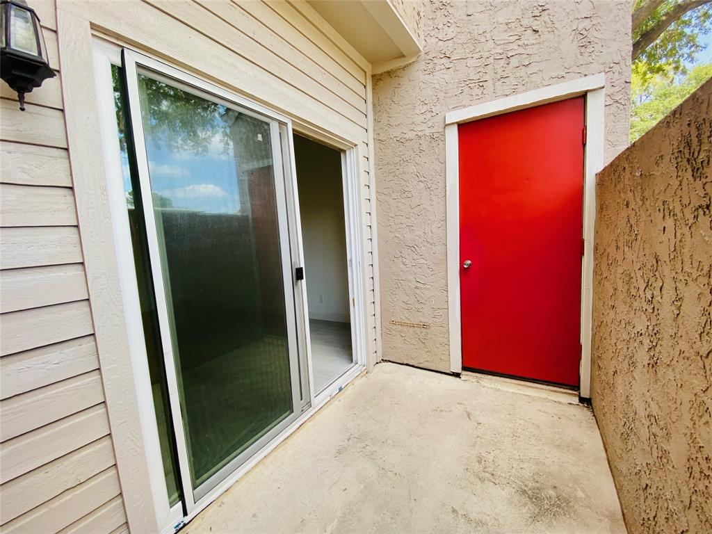 10855 Meadowglen Lane #916, Houston, Texas image 8