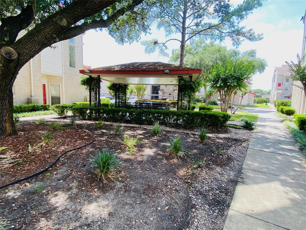 10855 Meadowglen Lane #916, Houston, Texas image 12
