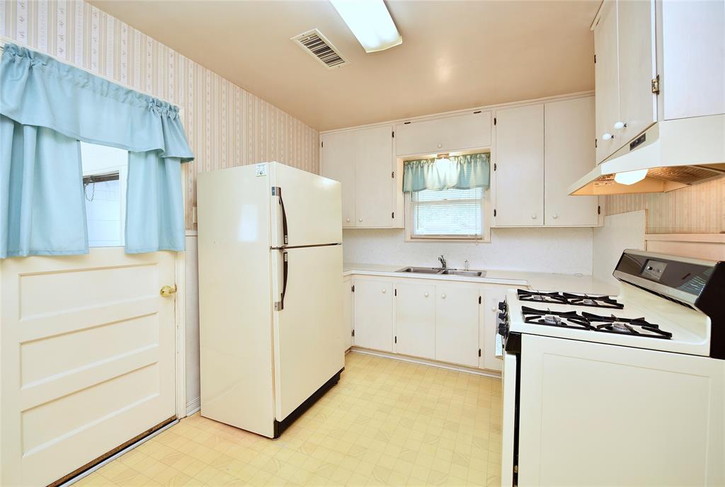 1119 Avenue K, Rosenberg, Texas image 14