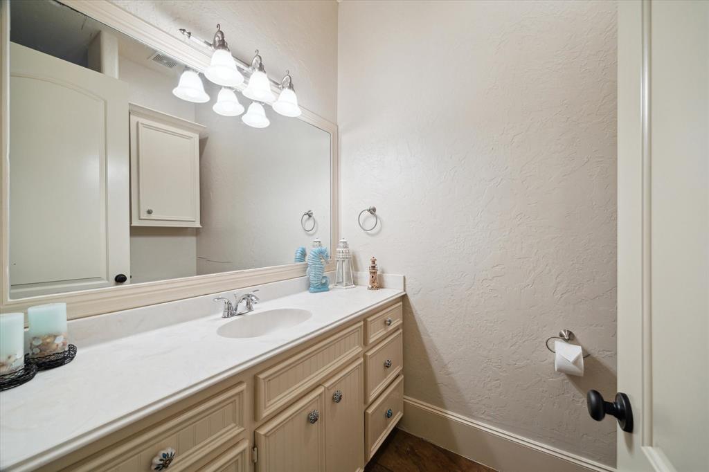 706 Saddle Creek Farms Drive, Crosby, Texas image 26