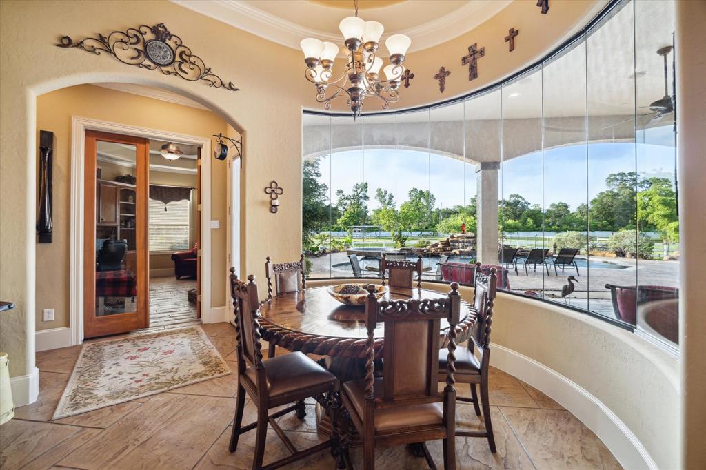 706 Saddle Creek Farms Drive, Crosby, Texas image 15