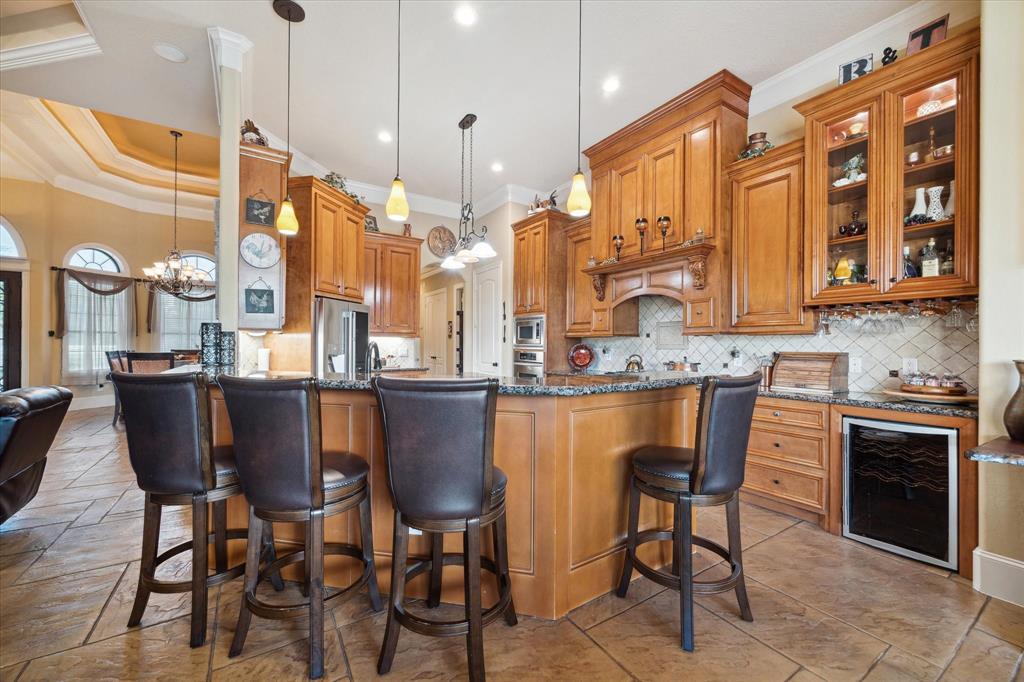 706 Saddle Creek Farms Drive, Crosby, Texas image 12