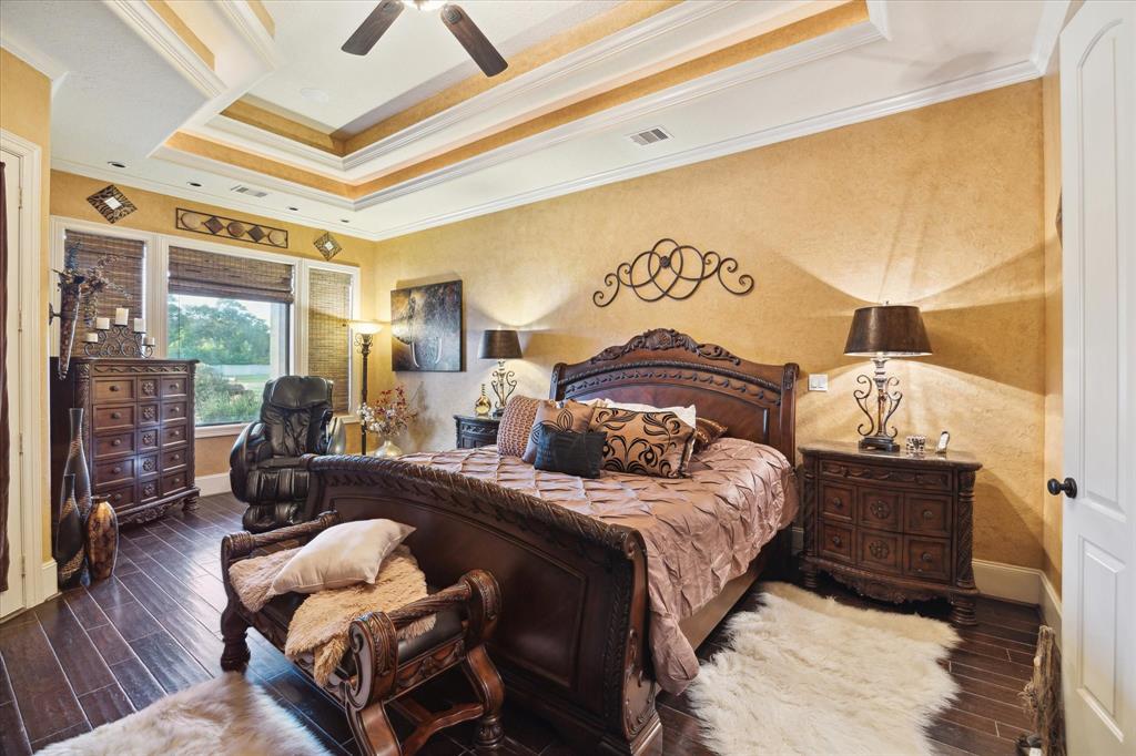706 Saddle Creek Farms Drive, Crosby, Texas image 18