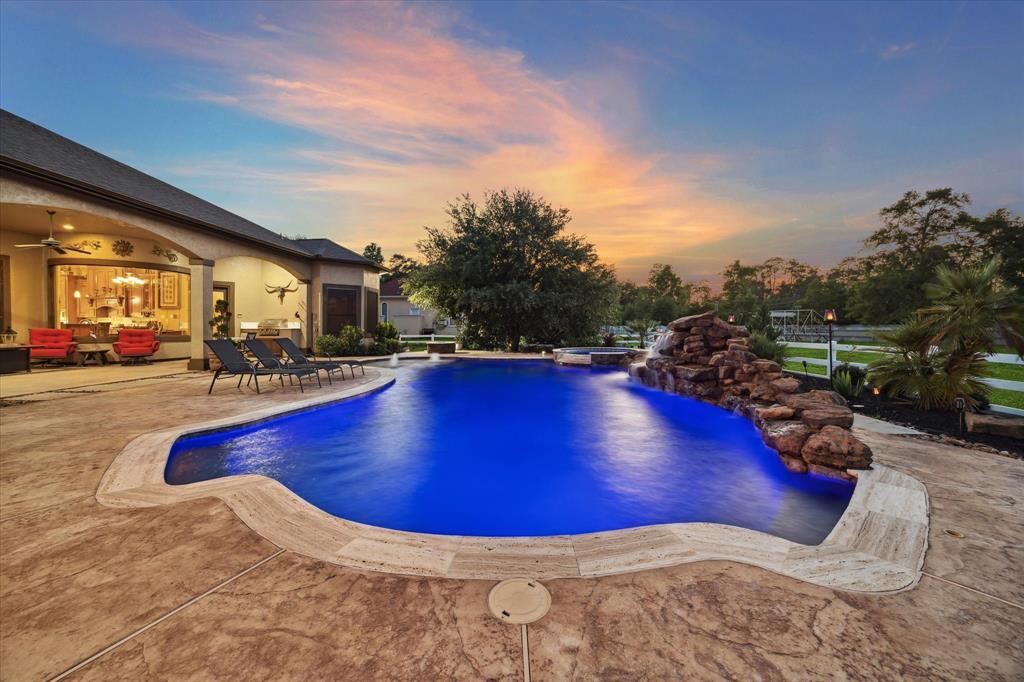 706 Saddle Creek Farms Drive, Crosby, Texas image 31