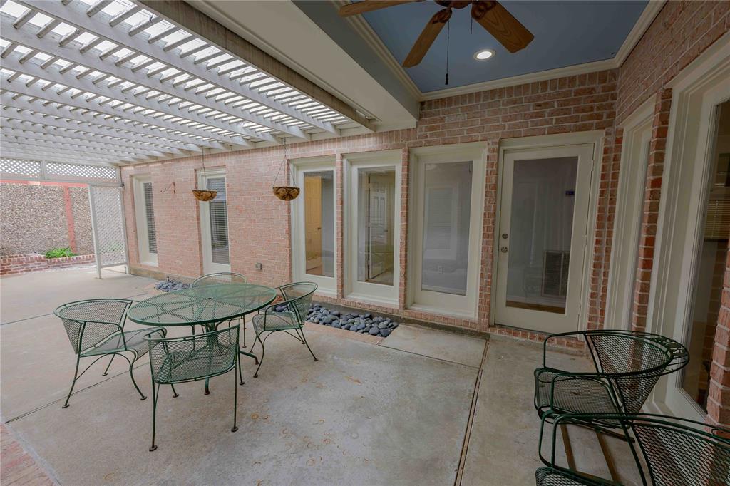 2927 Country Club Boulevard, Sugar Land, Texas image 46