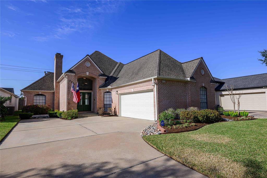 2927 Country Club Boulevard, Sugar Land, Texas image 1