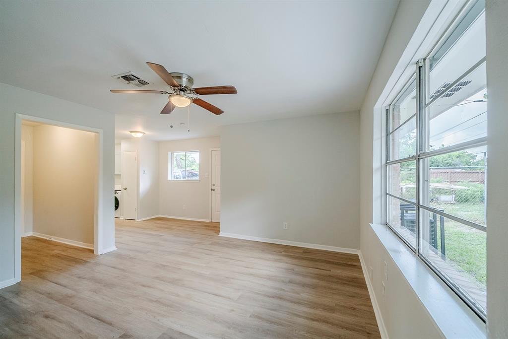 11063 Vailview Drive, Houston, Texas image 3