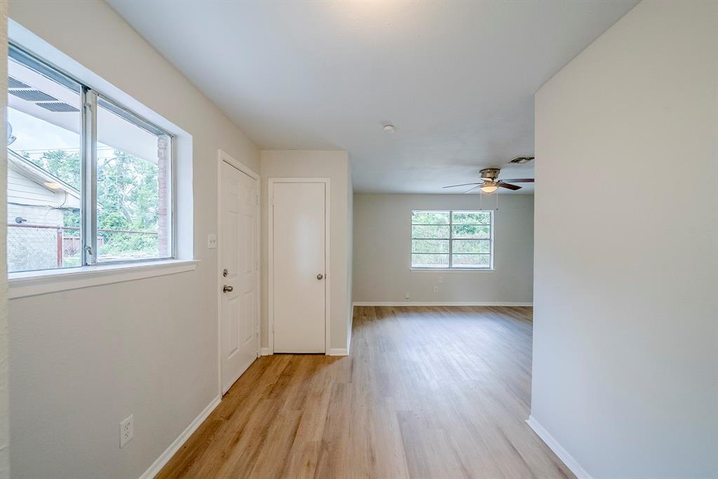 11063 Vailview Drive, Houston, Texas image 5