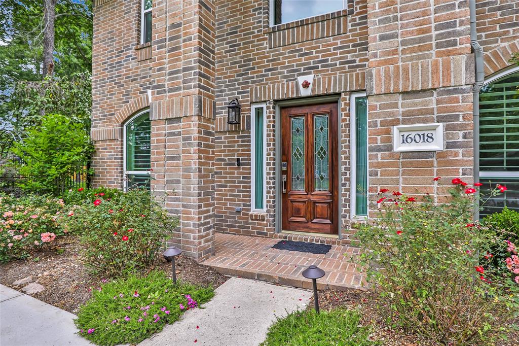 16018 Broadwater Drive