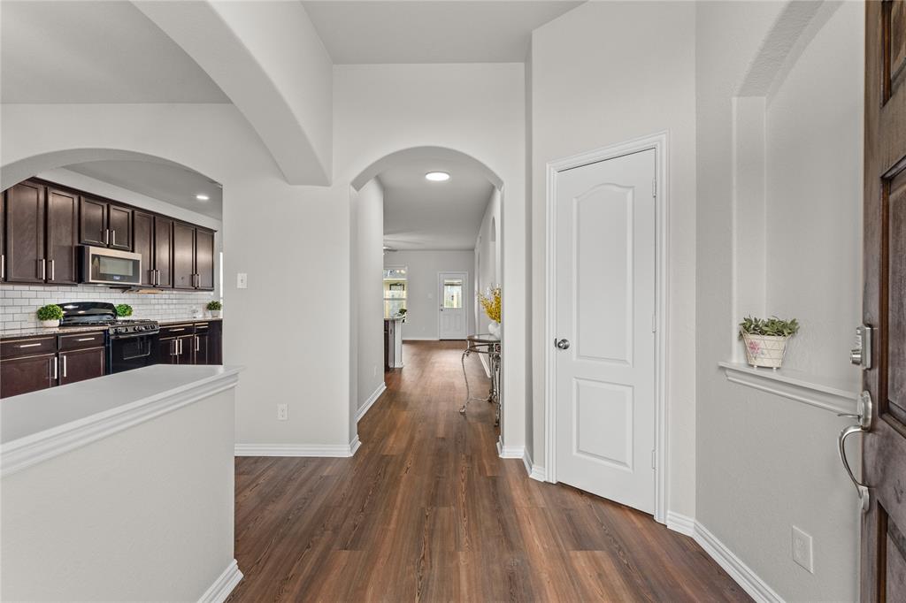1037 Cash Street, Alvin, Texas image 3