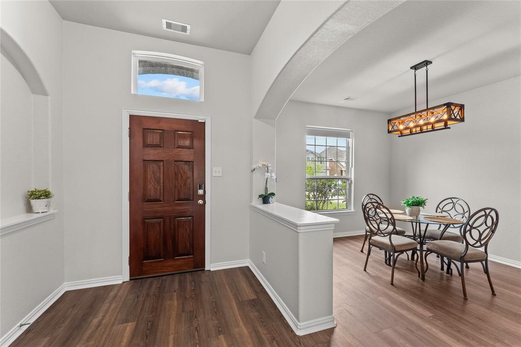 1037 Cash Street, Alvin, Texas image 4