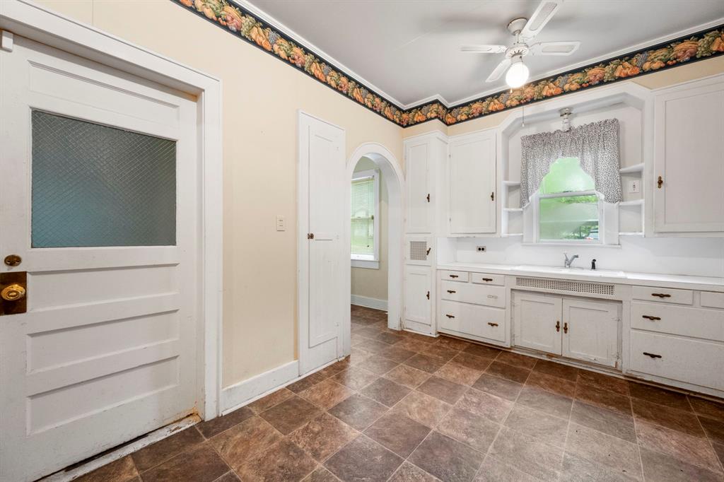 1900 S Baylor Street, Brenham, Texas image 15